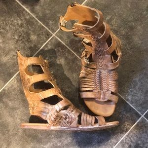 BED STU Leather gladiator size 8